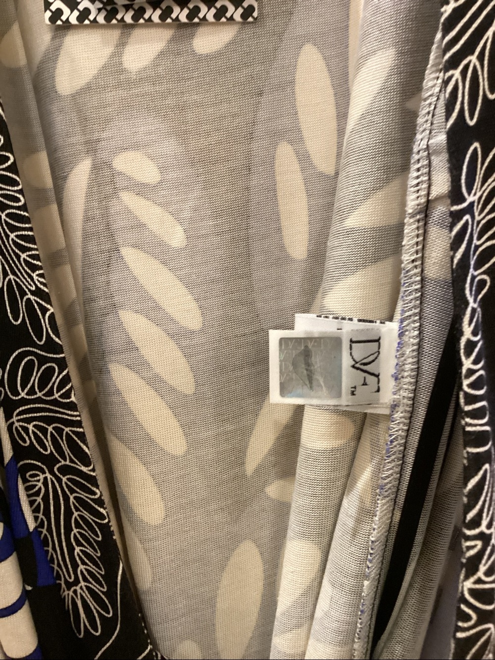 Diane Von Furstenberg Blue and Black Leaf-Print Wrap Maxi Dress - Picture 6 of 7